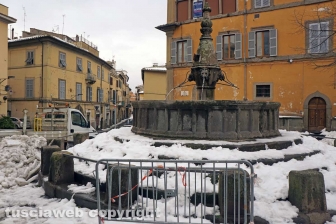 La città dei Papi dopo la nevicata