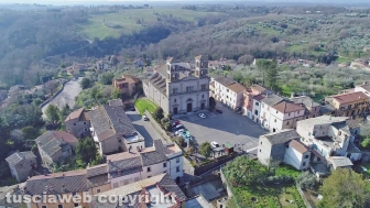 La città di Bassano in Teverina vista dall'alto