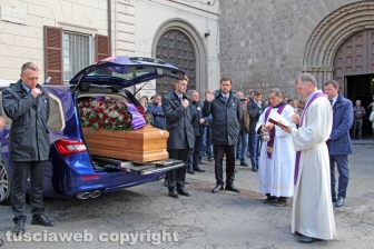 La città saluta Norveo Fedeli