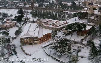 Viterbo - La città sotto la neve dall'alto