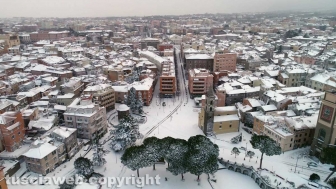 Viterbo - La città sotto la neve dall'alto