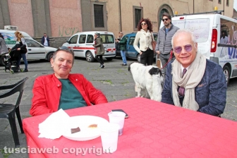 La colazione di Pasqua in piazza Fontana
