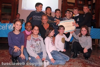 La consegna degli attestati di Scuola Amica