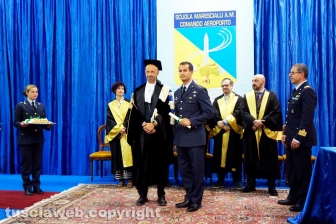 La consegna dei diplomi ai marescialli