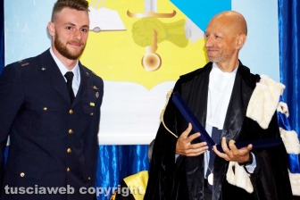 La consegna dei diplomi ai marescialli