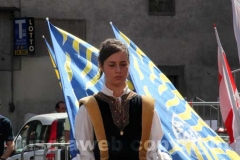 Le immagini della consegna della mazza argentea