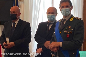 Viterbo - La consegna delle medaglie d’onore in prefettura