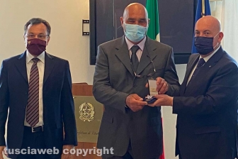 Viterbo - La consegna delle medaglie d’onore in prefettura