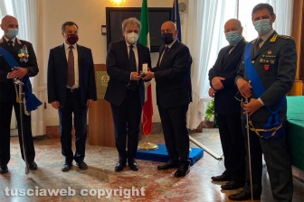 Viterbo - La consegna delle medaglie d’onore in prefettura