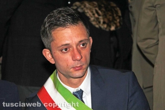 La consegna delle onorificenze a palazzo dei Priori