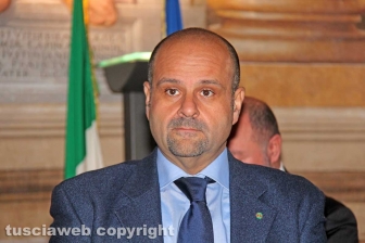 La consegna delle onorificenze a palazzo dei Priori