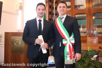 La consegna delle onorificenze Omri