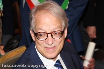 La consegna delle onorificenze