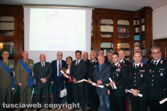 La consegna delle onorificenze
