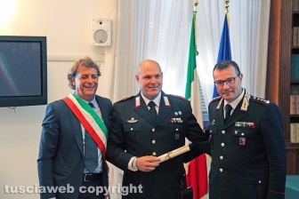 La consegna delle onorificenze