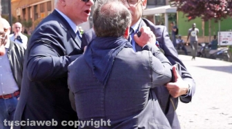 La contestazione contro il presidente dell'Anpi