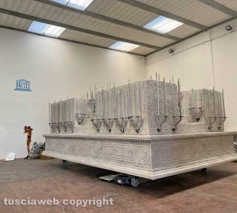 La costruzione di Dies Natalis