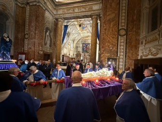 Viterbo - La processione del Venerdì santo