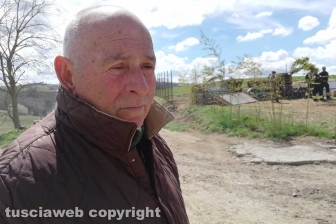 Farnese - Al via le operazioni di demolizione del capannone abusivo a Poggio del Cerro - Antonio Pira