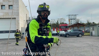 La dimostrazione dei Vigili del fuoco per la festa di Santa Barbara