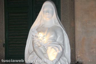 La 'fagiolata' sotto la macchina... senza macchina
