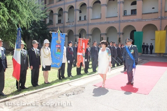 Il 242esimo anniversario di fondazione della guardia di finanza - L\'arrivo del prefetto Piermatti