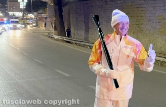 Viterbo - La fiamma olimpica in via della Palazzina