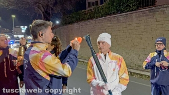Viterbo - La fiamma olimpica in via della Palazzina