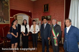 La firma del gemellaggio tra Caprarola e Qingyang (Foto di Stefano Tossini)