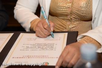 La firma del gemellaggio tra Caprarola e Qingyang (Foto di Stefano Tossini)