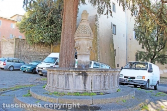 San Martino - La fontana a fuso di via Cadorna
