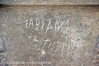 San Martino - La fontana a fuso di via Cadorna