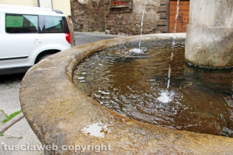 Viterbo - La fontana della Crocetta