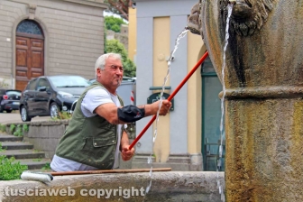 La fontana di piazza Dante