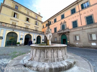 La fontana di piazza Dante