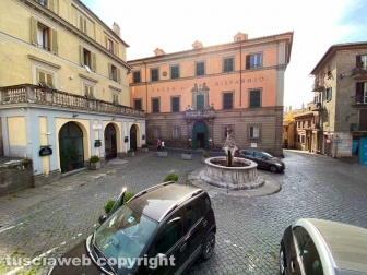 La fontana di piazza Dante