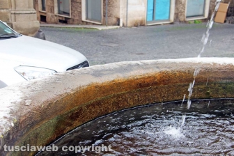 Viterbo - La fontana di piazza Dante