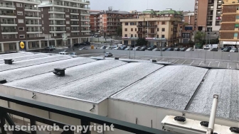 La grandine imbianca Viterbo