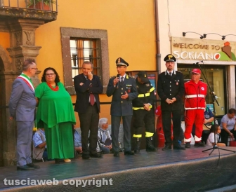 Soriano nel Cimino - La guardia di finanza con le unità cinofile alla manifestazione “Divertiamoci e impariamo dagli uomini in divisa” - La simulazione dei controlli antidroga