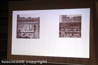 Viterbo - La loggia di palazzo dei Papi all'inizio del novecento