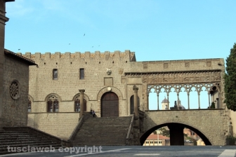 <p>Viterbo - Palazzo dei papi</p>