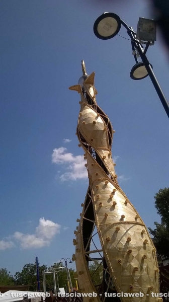 La macchina di Santa Rosa realizzata in grano