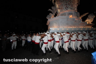Santa Rosa - La macchina fantastica anche in via Marconi