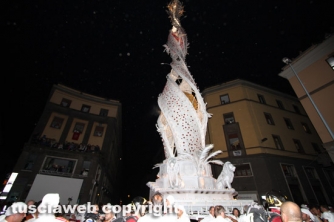 Santa Rosa - La macchina fantastica anche in via Marconi