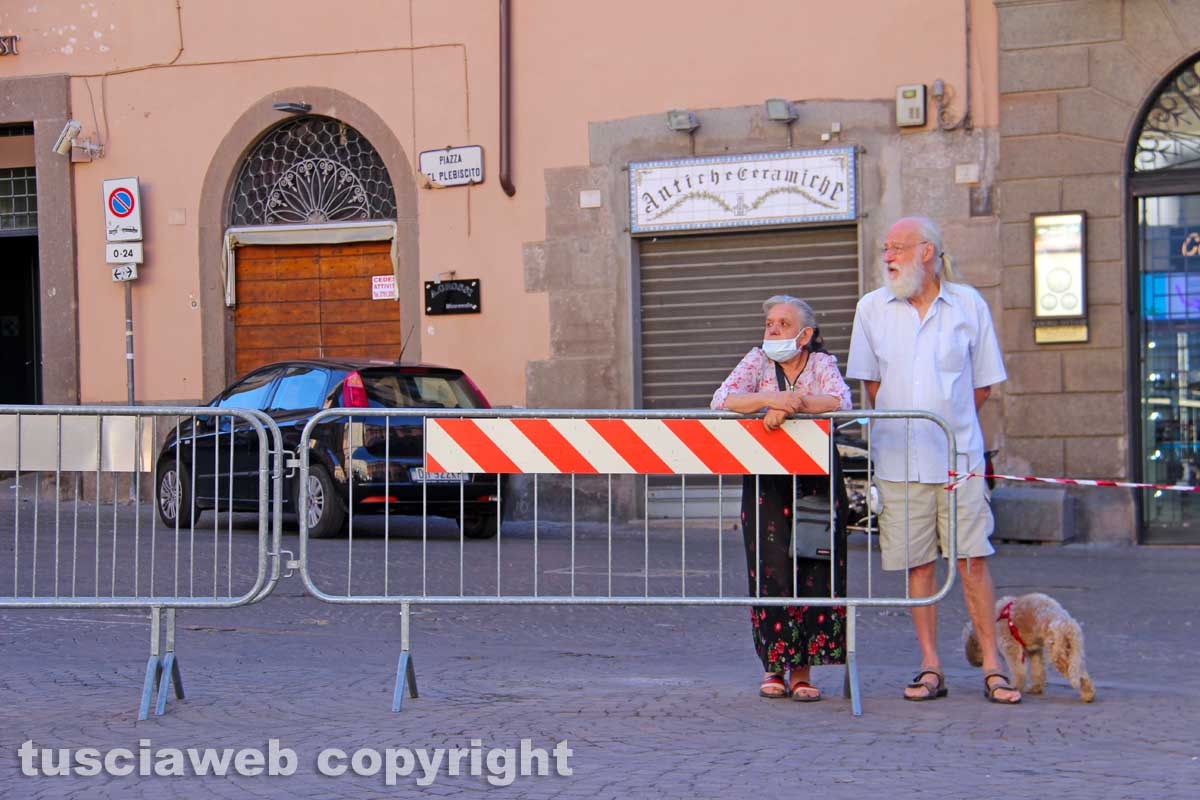 La Macchina in piazza del comune