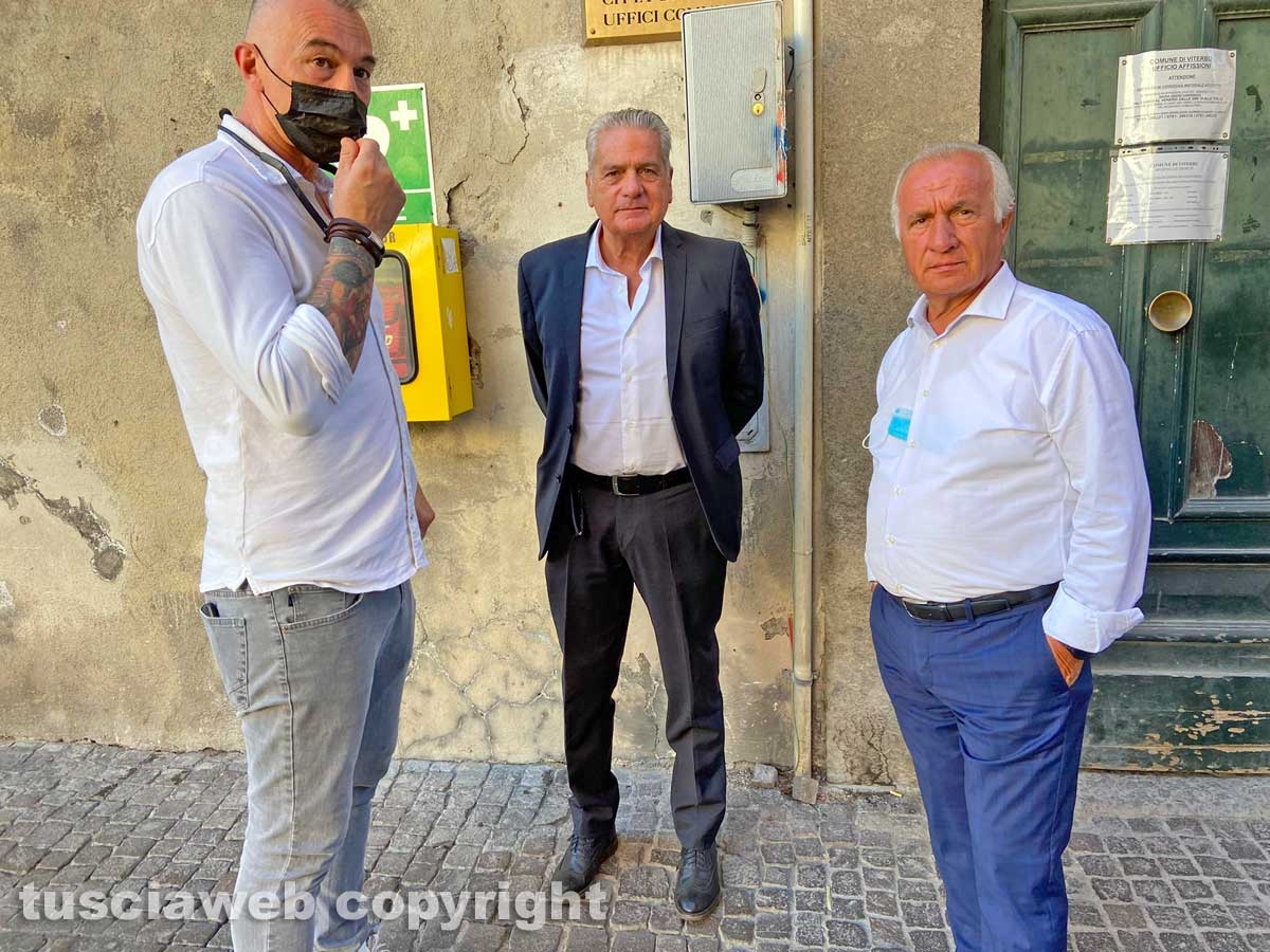 La Macchina in piazza del comune
