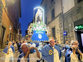 Viterbo - La Madonna del Carmelo illumina il centro storico