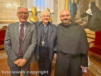 Viterbo - Il prefetto Sergio Pomponio, il vescovo Orazio Francesco Piazza e il priore del convento della Trinità Padre Vito Logoteto
