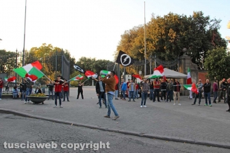 La manifestazione di Casapound a prato giardino