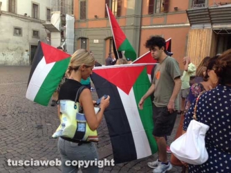 La manifestazione per la Palestina a piazza del Comune